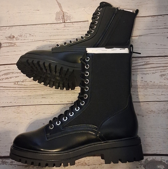 No Boundaries Shoes - No Boundaries Black Vinyl And Fabric Lace-Up Combat Boots Size 9